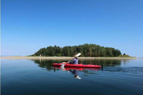 Kayak Cape Breton & Cottages